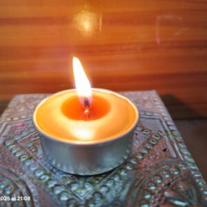 beeswax-tealight